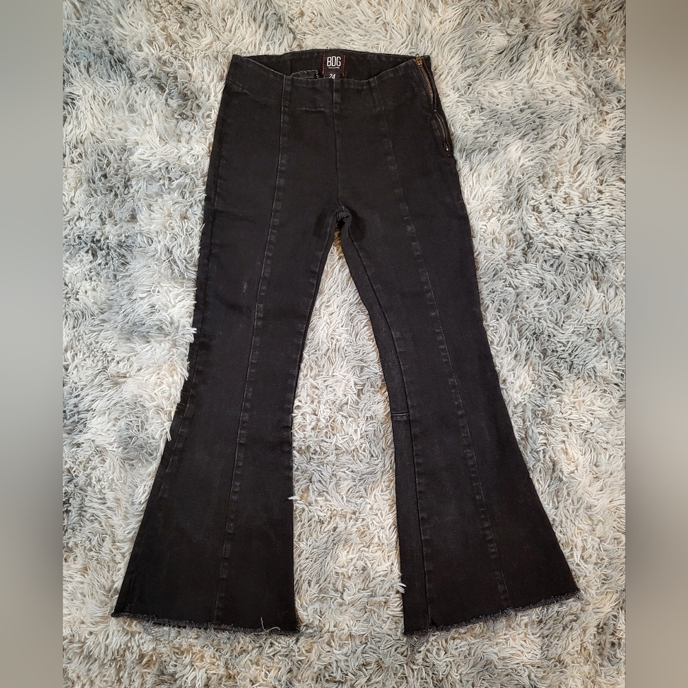 BDG Sz 24 Side Zipper Black Low Waist Flared Jeans